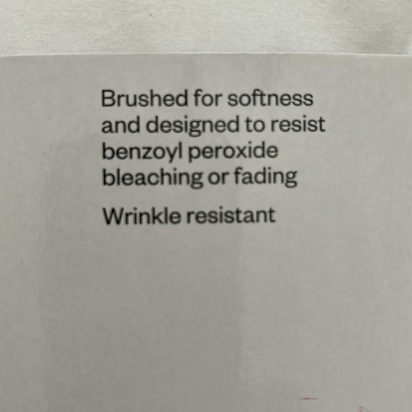 Twin XL - Room Essentials - Microfiber - White sheet set. $20 New - Picture 5 of 11